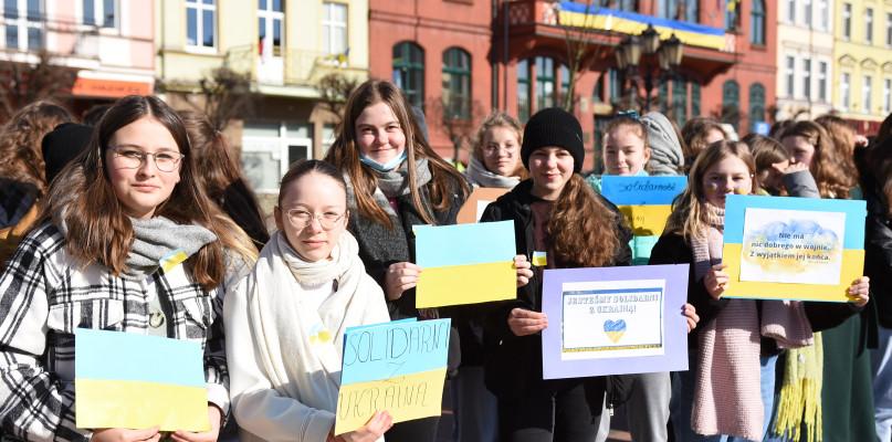 Wołanie o pokój na chojnickim rynku (GALERIA)