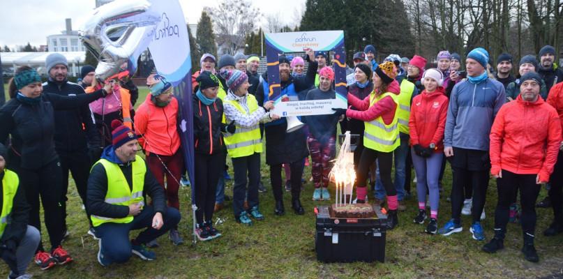 Biegacze świętowali czwarte urodziny Parkrunu w Charzykowach (GALERIA)