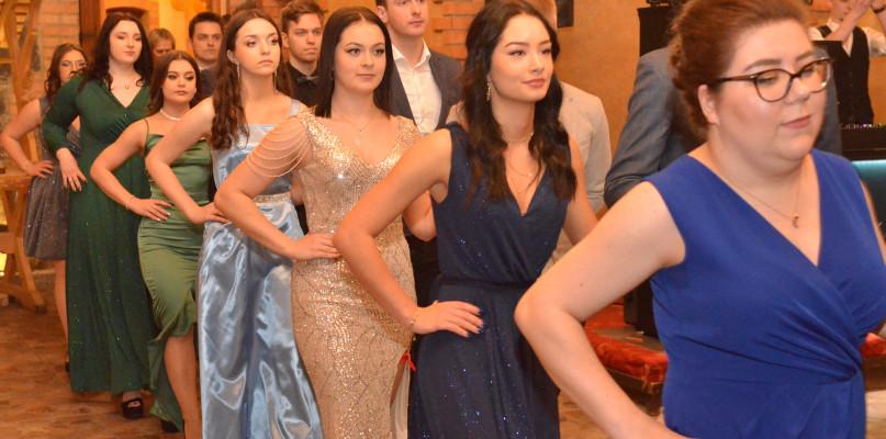 Studniówka Zespołu Szkół w Malachinie  (FOTO)