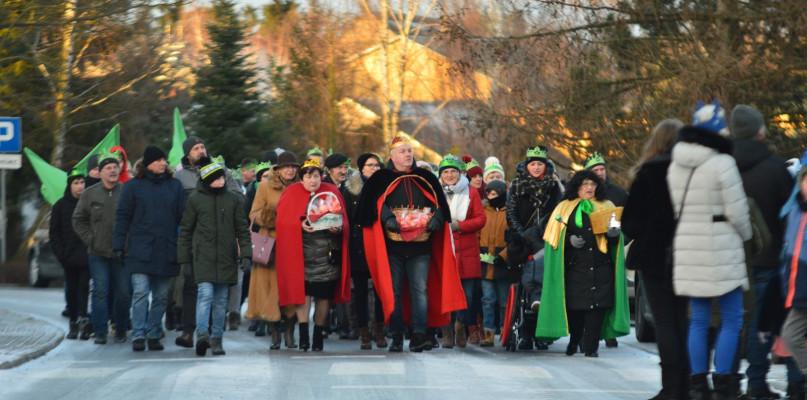 Królowie przybyli do parafii św. Jakuba Apostoła w Ostrowitem (GALERIA)