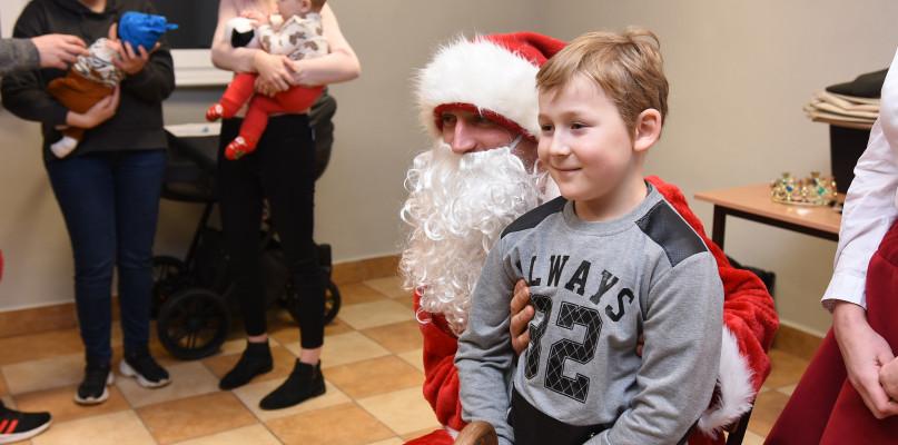 Mikołaj przyjechał do Bindugi (GALERIA)