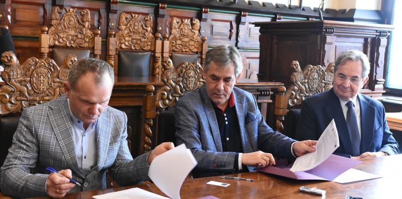  Umowa podpisana. Dworzec będzie modernizowany