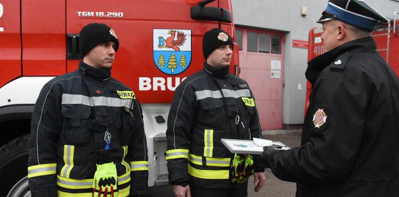 Kluczyki strażakom przekazał wojewoda (GALERIA)