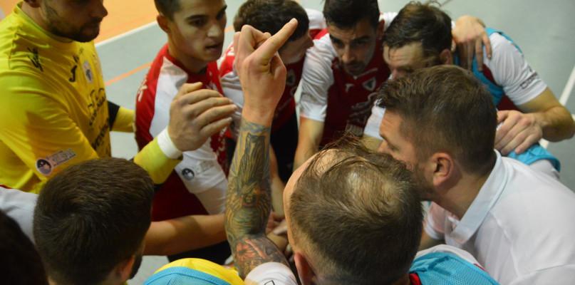 Zmazać plamę po blamażu w Lesznie. Czerwone Diabły grają z AZS UW