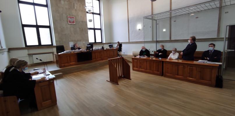 Barbara Bonna i Jerzy K. w sądzie w związku z pożarem hospicjum