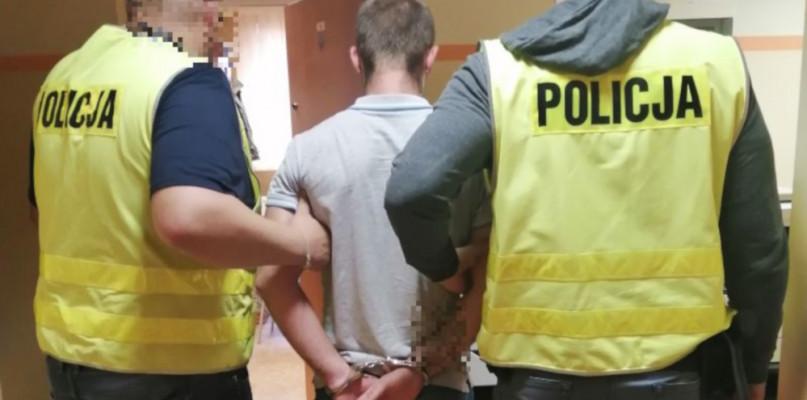Wyrwał starszej pani tablet i uciekł