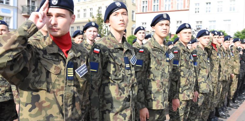 Uczniowie złożyli przysięgę (GALERIA)