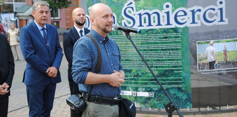 O Dolinie Śmierci na chojnickim rynku