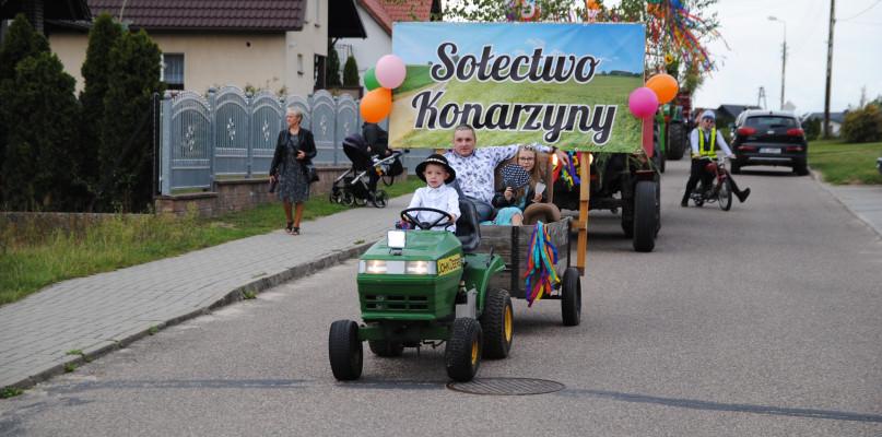 Gospodarze z gminy Konarzyny dziękowali za plony (FOTO)
