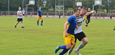 Kolejarz walkowerem. Jantar z punktem po szalonym meczu (GALERIA)