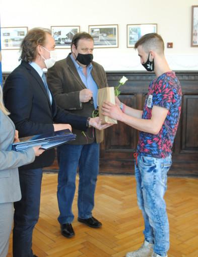 Stypendyści odebrali nagrody (FOTO)