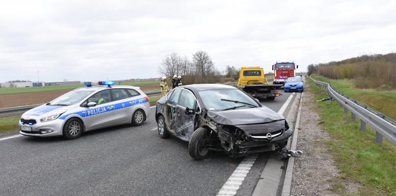 Zderzenie trzech pojazdów na obwodnicy