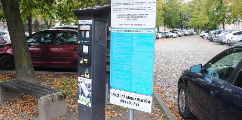 Na parkingu przy urzędzie zapłacą za godzinę