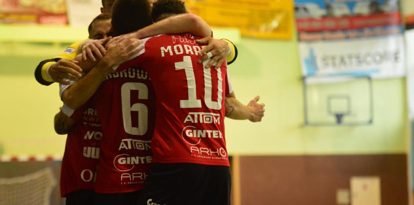 Red Devils  w kolejnej rundzie. Za tydzień wyjazd do mistrza