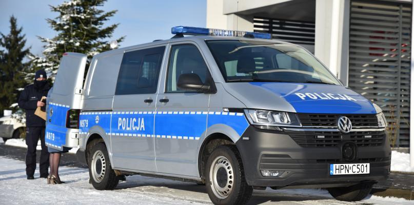  Policjanci z Brus mają nowy wóz