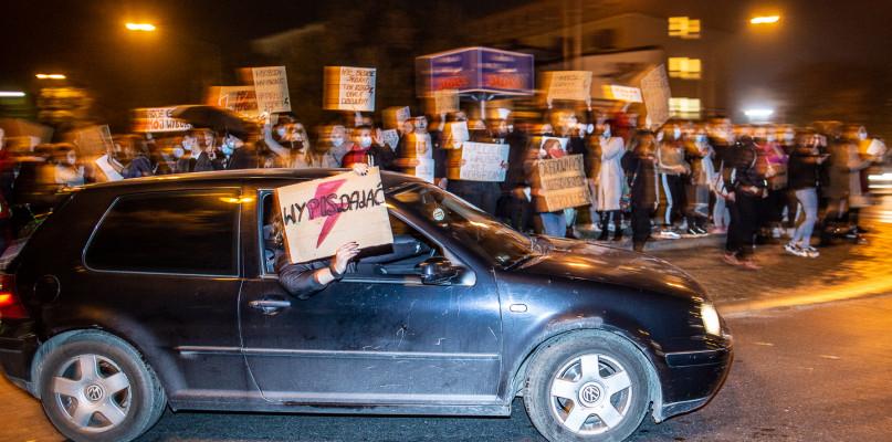 W piątek do marszu dołączy strajk samochodowy