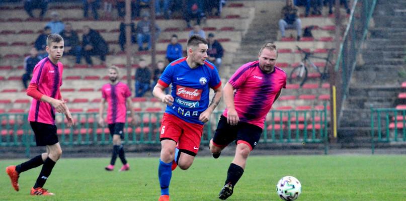A-klasa. Kolejarz Chojnice pierwszy z kompletem punktów (GALERIA)