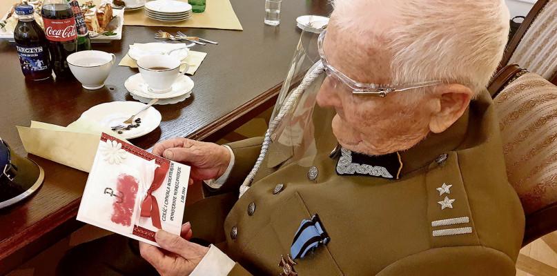 Laurki od więźniów dla powstańców warszawskich