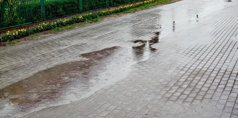 Woda stoi nawet po niewielkich opadach
