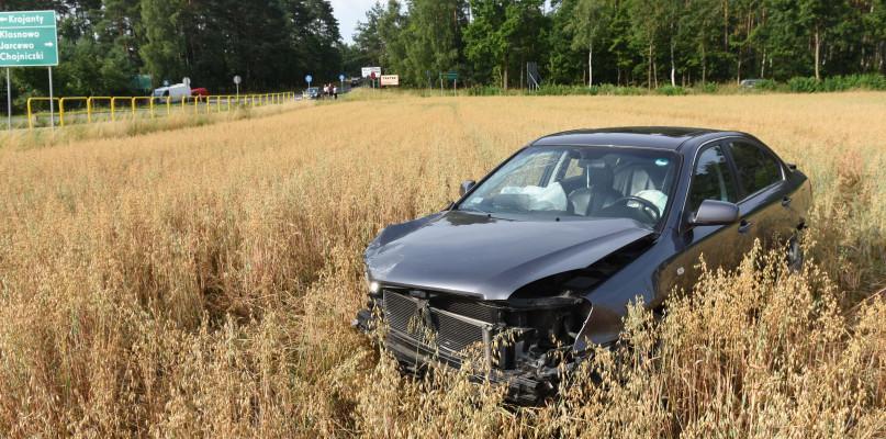 Zderzenie trzech aut na drodze 235 (FOTO)