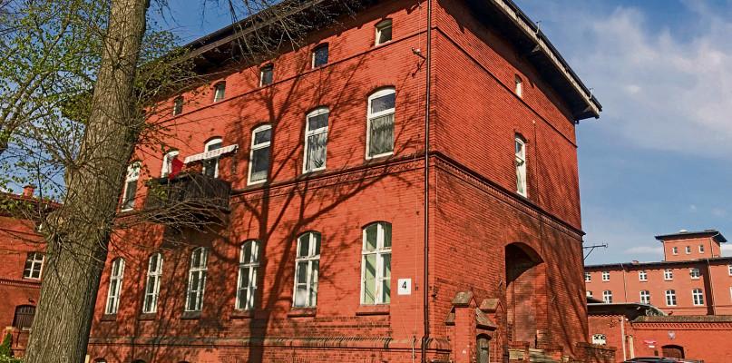 Wyremontują budynek i zrobią centrum rodziny?