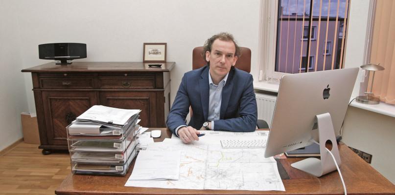 Laptop i komputer starosty za 17 tysięcy