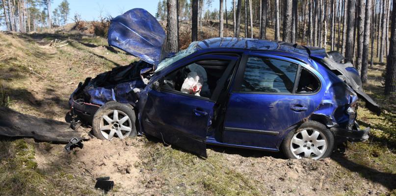 Dachowanie seata na drodze wojewódzkiej 235 (FOTO)
