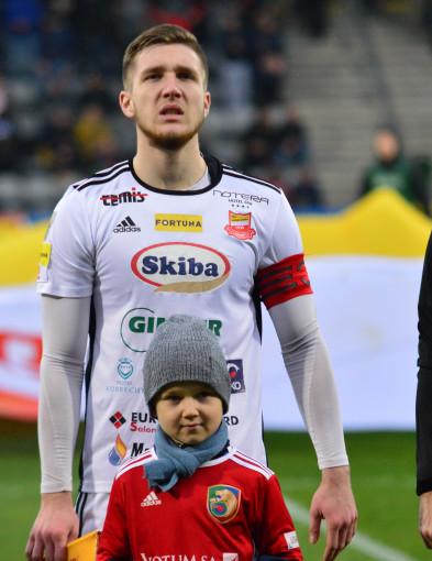 FIFA, Uno i seriale, czyli co słychać u Oskara Paprzyckiego?
