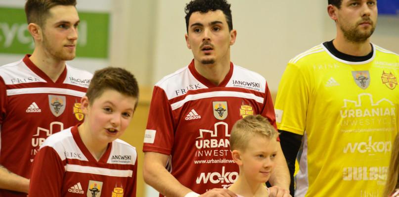 Hiszpanie z Red Devils martwią się o bliskich