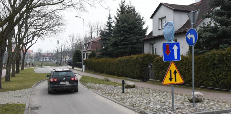 Ulica Parkowa jest dwukierunkowa