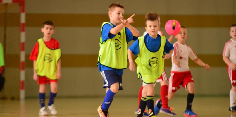 Młodzi piłkarze pograli w Czersku. Za nami Borowiak Cup (GALERIA)