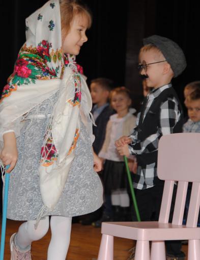 Życzenia od najmłodszych dla najstarszych (FOTO)