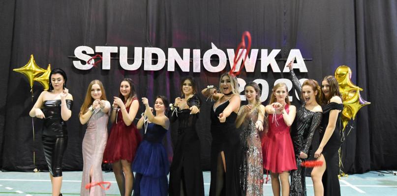  Filomaci tańczyli na studniówce (GALERIA)