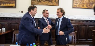 Paluch usuwał zimę, Skaja nadzorował przetargi