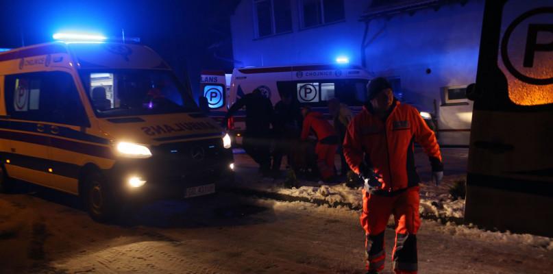 Policja potwierdza: cztery ofiary, poszkodowany funkcjonariusz