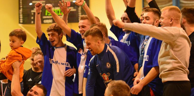 Kowal Team wygrał Czerską Ligę Halową (GALERIA)