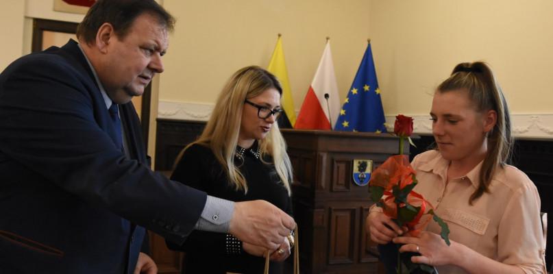 Starosta przyznał stypendia (FOTO)