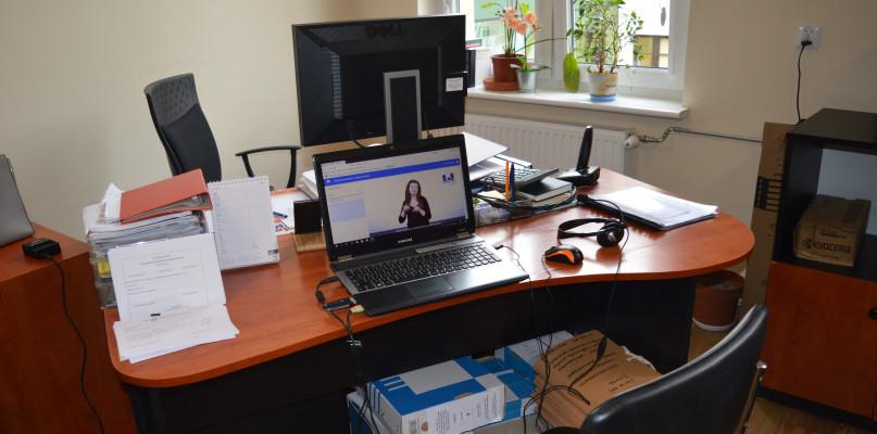 Obsłużą głuchoniemych przez internet