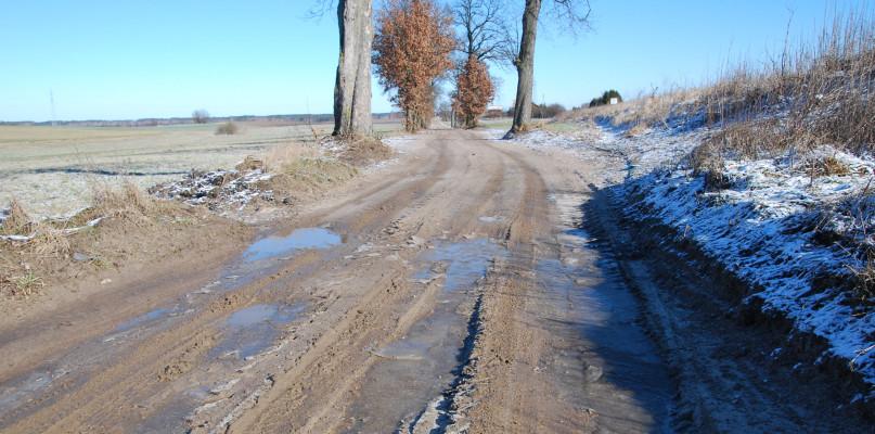 Nowe drogi już są dziurawe