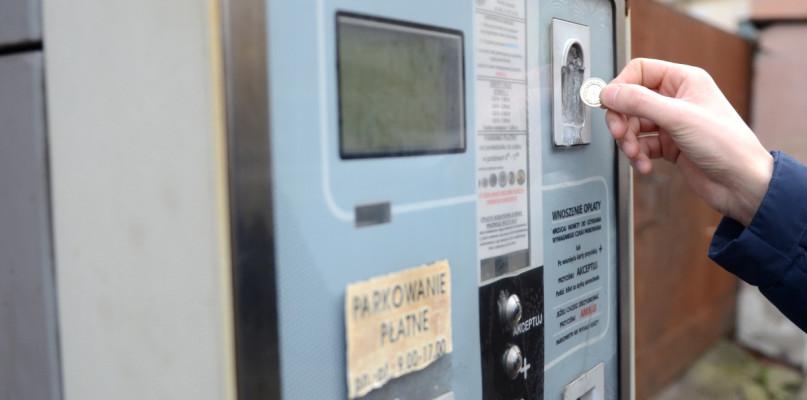Będzie darmowy parking dla aut hybrydowych? ANKIETA