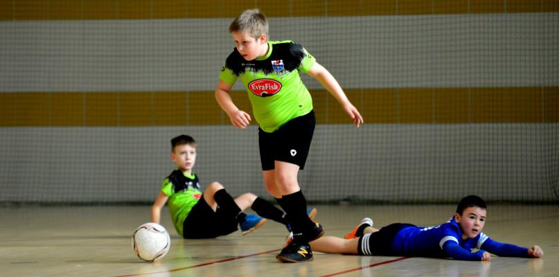 Młodzi piłkarze walczyli w Borowiak Cup w Czersku (GALERIA)