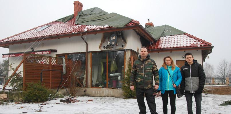 Pogorzelcy z Będźmierowic potrzebują pomocy (FOTO)