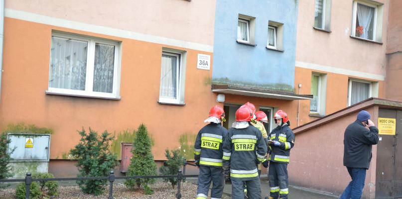 Poczuli zapach gazu w budynku