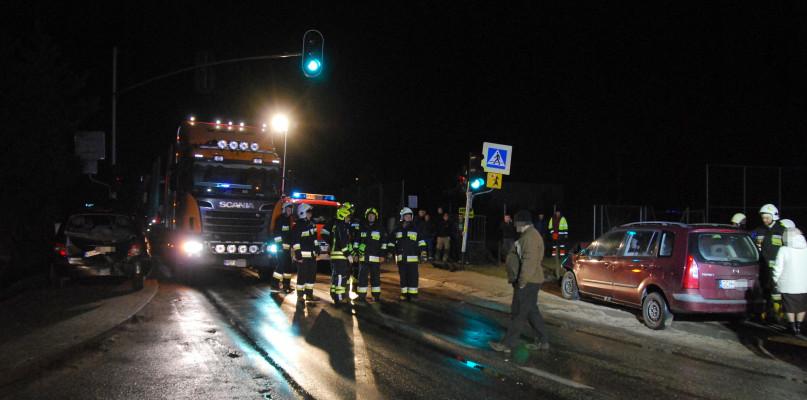 Zderzenie na drodze wojewódzkiej w Zalesiu (FOTO)
