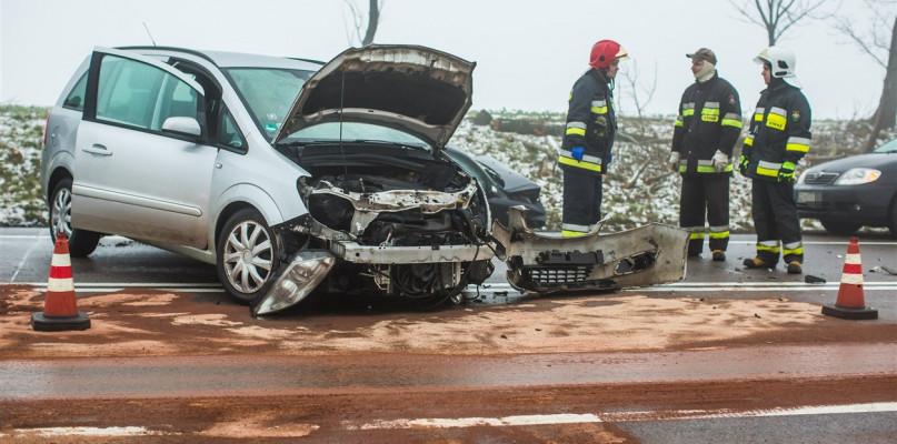 Dwa wypadki kilkaset metrów od siebie: w Jeziorkach i Szlachetnej
