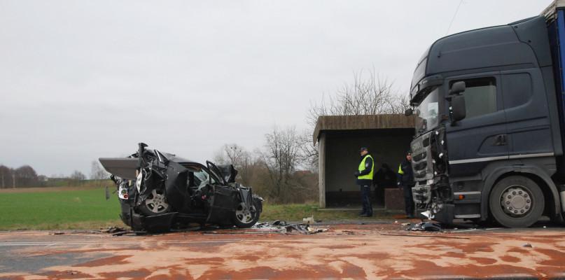 Wypadek z udziałem chojnickiego autobusu (FOTO)