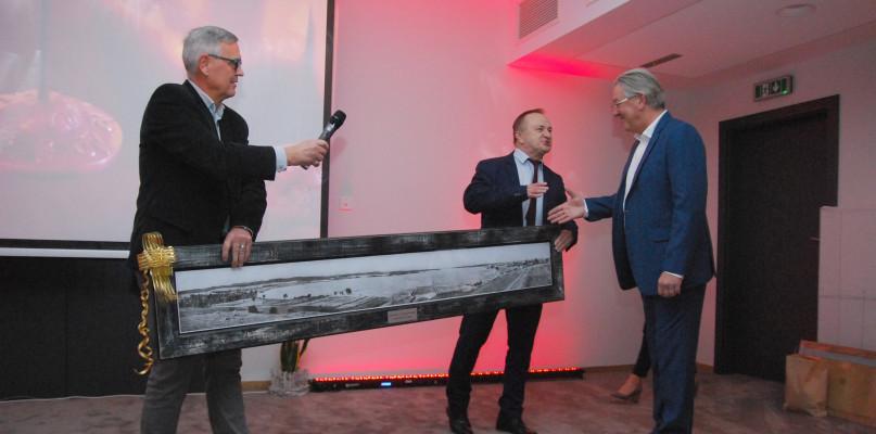 Prezentacja nowego hotelu w Charzykowach (GALERIA)