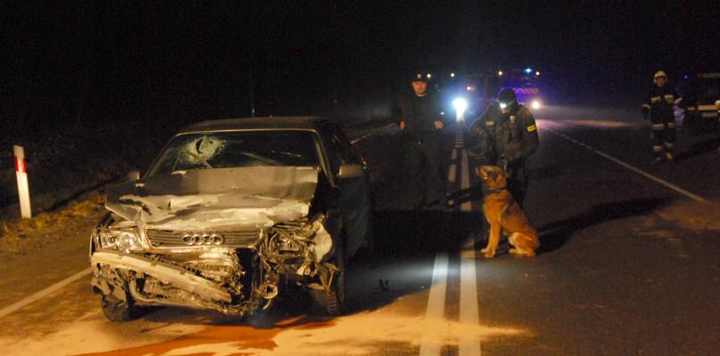 Wypadek pod Łęgiem. Jeden kierowca uciekł (FOTO)