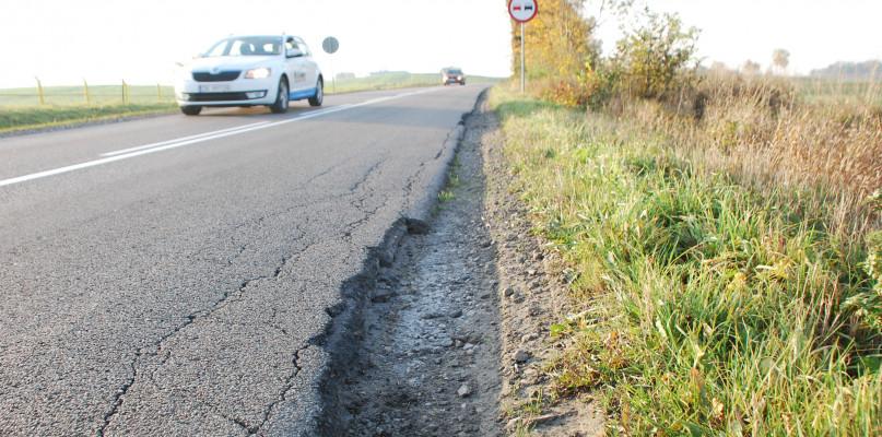 Kierowcy muszą uważać na pobocza