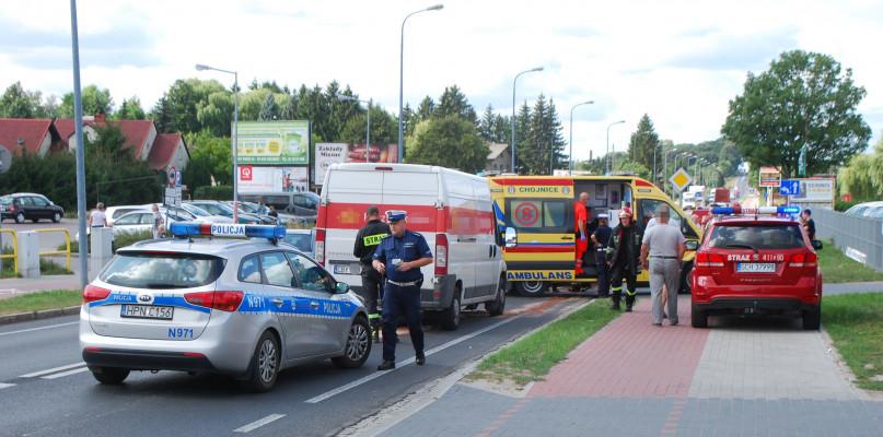 Zderzenie trzech aut na ulicy Człuchowskiej (FOTO)